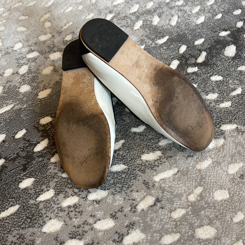 CHANEL White and Black Loafers - Picture 6 of 6